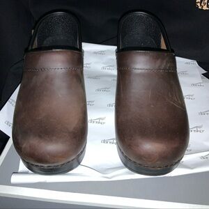 Dansko Brown Leather Women’s Clogs Size 37